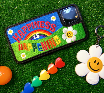 Embroidery Case - Happiness iphone スマホケース カバー 携帯 刺しゅうケース 刺繍 刺繍ケース ししゅう ウィグルウィグル wigglewiggle TWICEのナヨン愛用